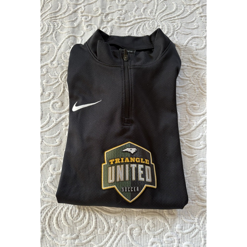 Nike dry-fit soccer shirt men, triangle United league. Men, size small.‎